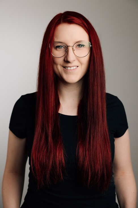 Frau Daniela Schoenen
